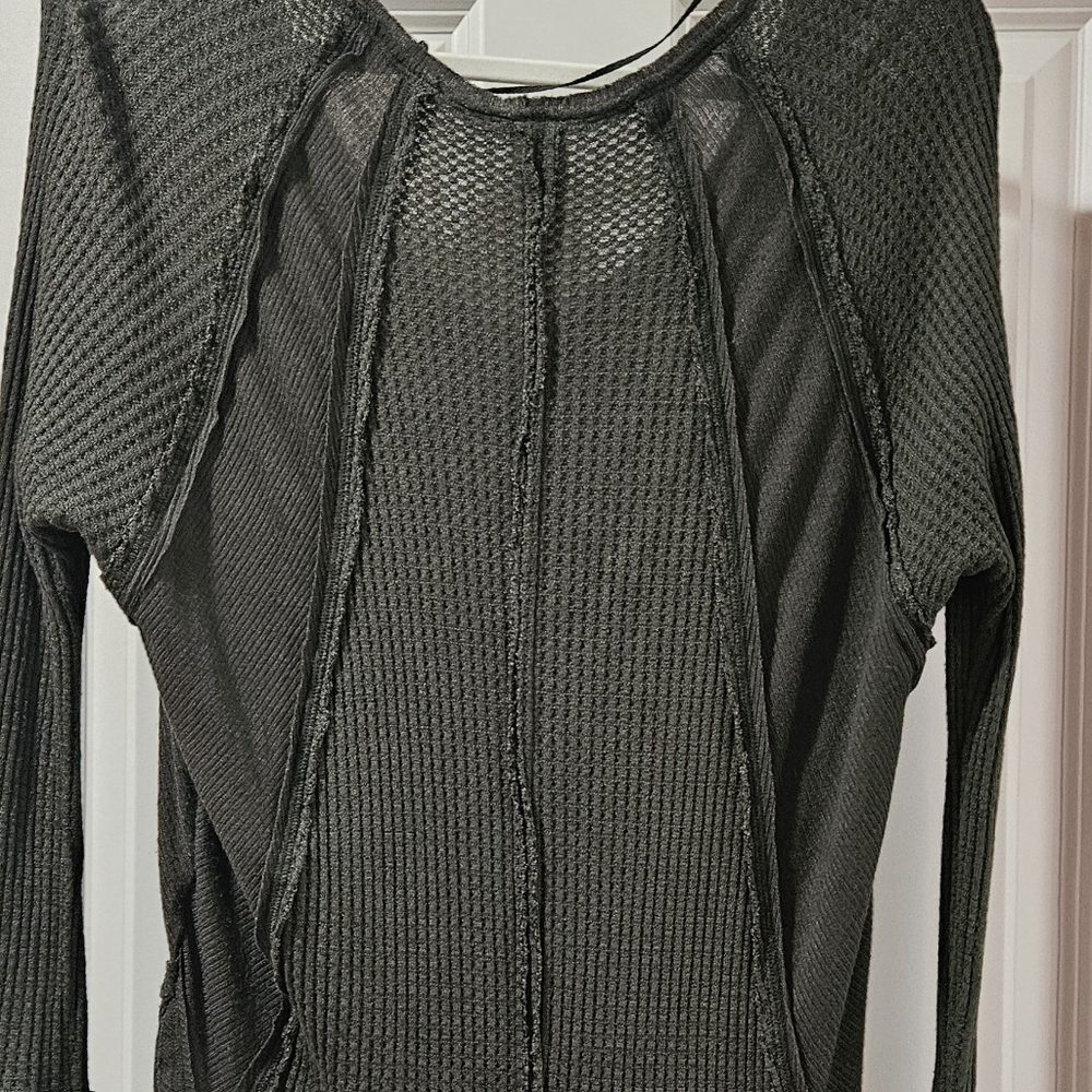 Free People Catalina Thermal Tee Long Sleeves Oversized Slouchy Olive Small EUC - Picture 5 of 15